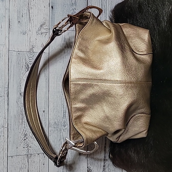 Cute Metallic Gold Pebble Leather Hobo Bag - Picture 3 of 14